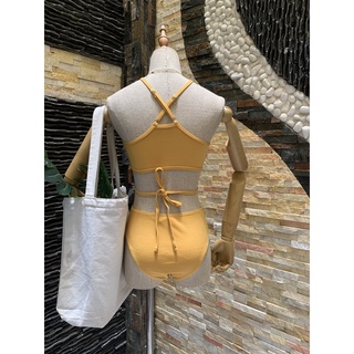 Bikini vàng đồng chất gân cổ yếm