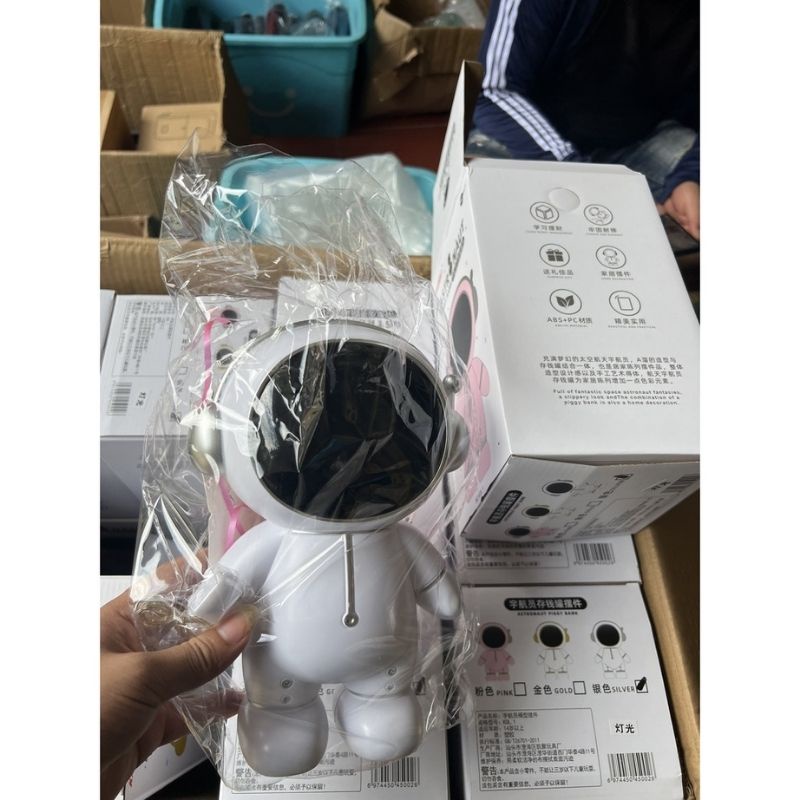 Đèn led mô hình phi hành gia ống tiết kiệm kiểu đứng quà tặng ý nghĩ cho trẻ em PAPAZUM D4.027.HO