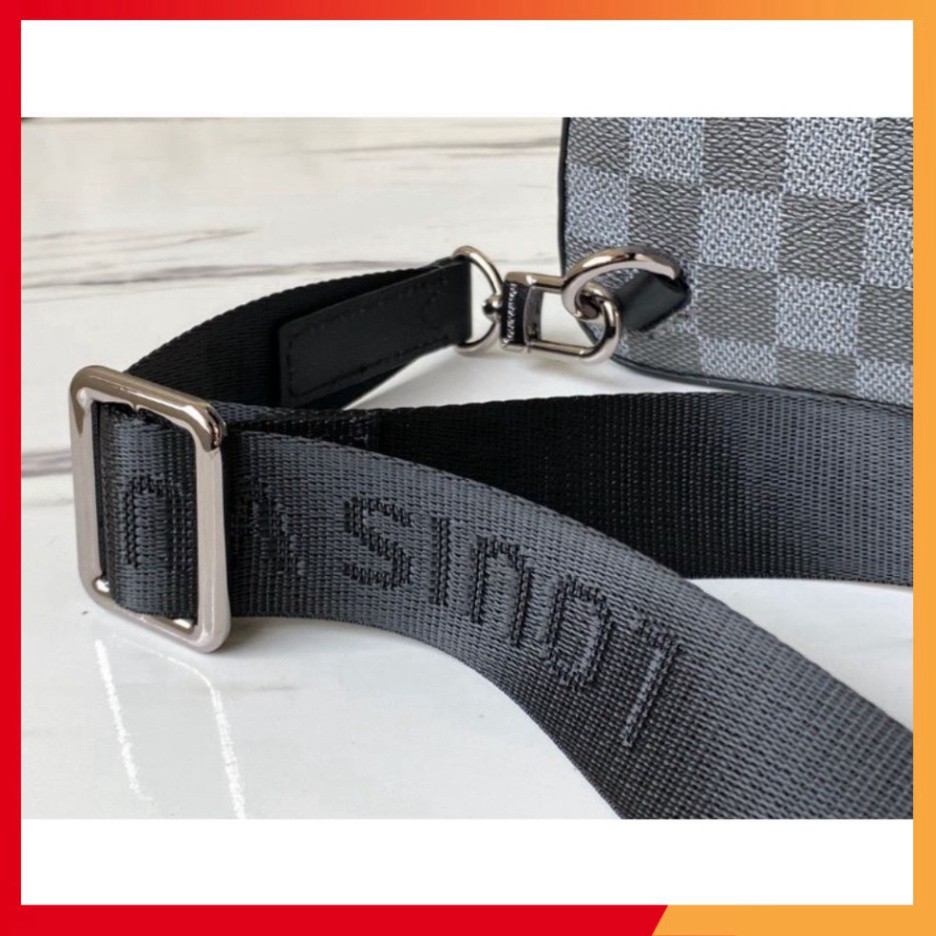 Túi nam LV amazone sling for men cực đẹp LKM95