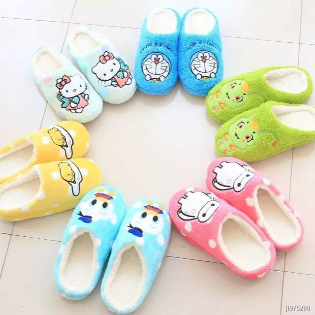 Dép Bông Đi Trong Nhà Giữ Ấm Mùa Đông Hình Doraemon Hello Kitty