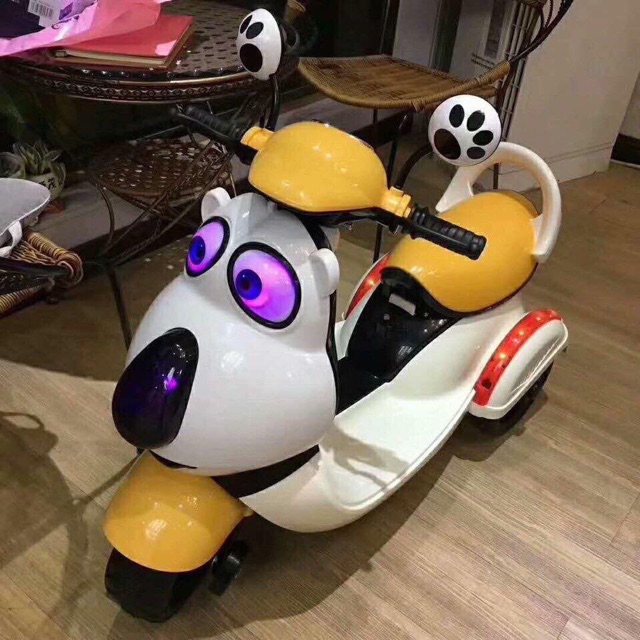Xe máy điện con chó