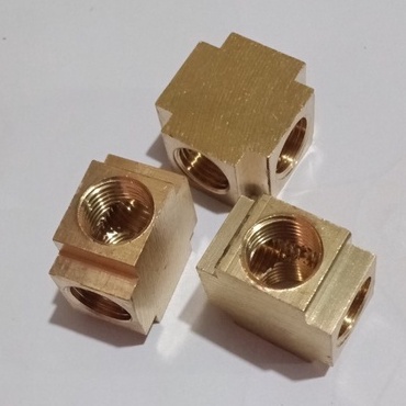 Nối 4 ngã ren trong, chữ Thập ren trong, Đầu nối chia 4 ren trong 13mm