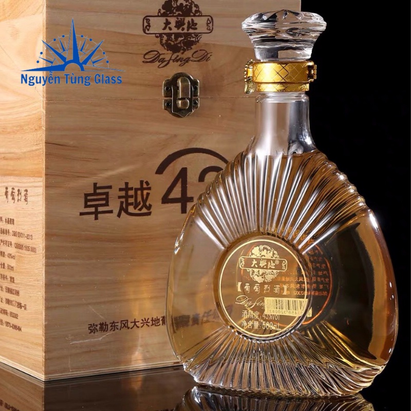 Vỏ Bình Thủy Tinh XO Đựng Rượu 500ml, Chai XO Tam Giác Sang Trọng