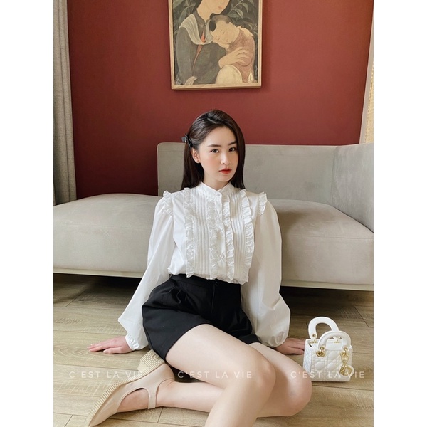 Sơmi thô viền bèo li ngực C'est la vie