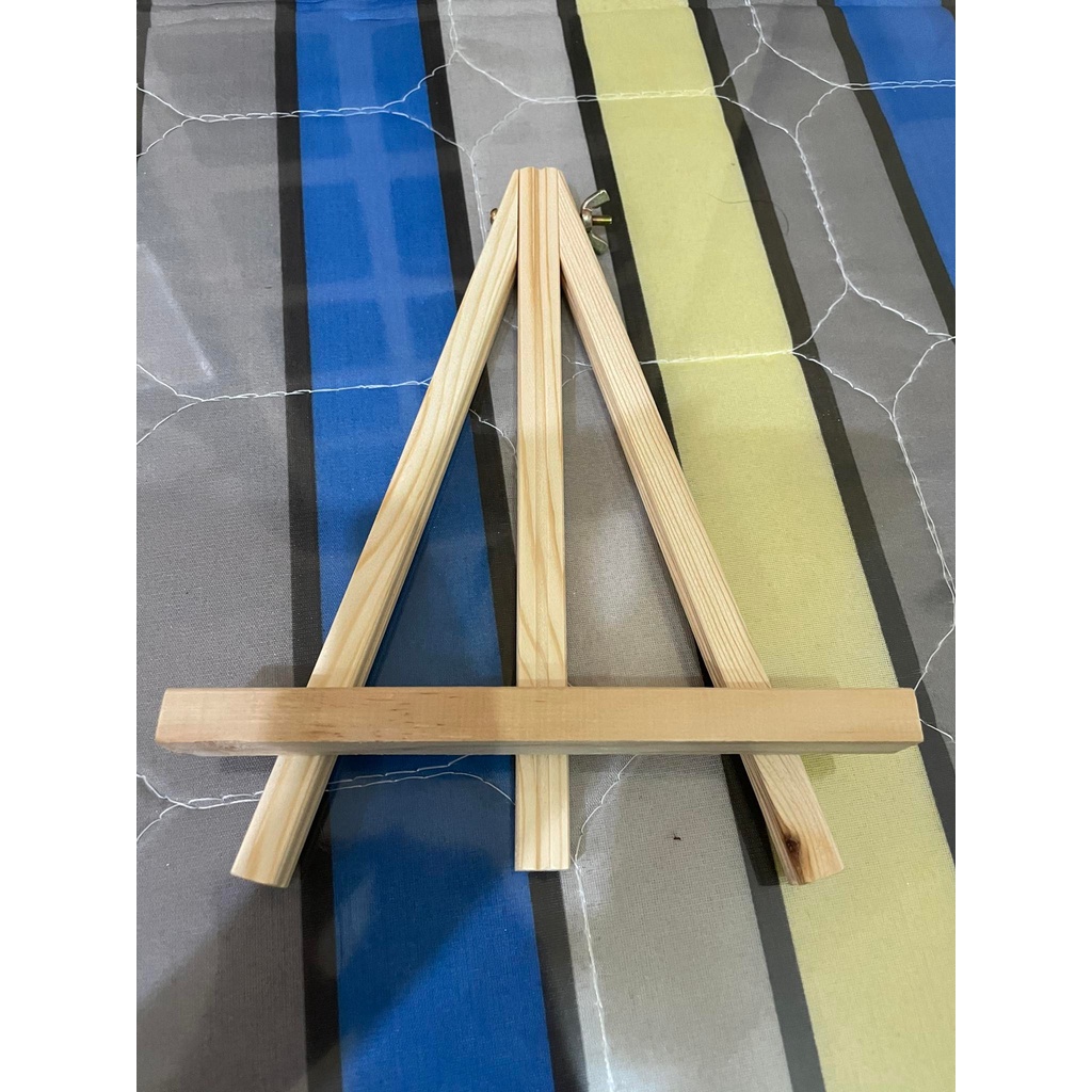 Giá gỗ ba chân 18x23