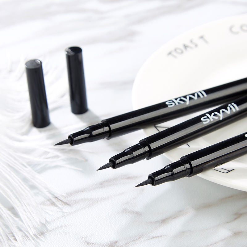 [Hàng mới về] Bút kẻ mắt nước màu đen tự nhiên không dễ lem và nhòe