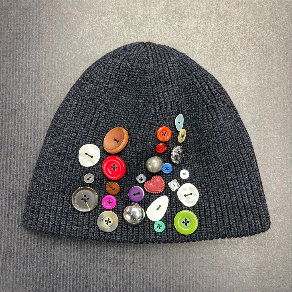 Mũ Len Dệt Kim Dày Dặn Ấm Áp Phối Nút Nhiều Màu Sắc Phong Cách Đường Phố Cá Tính Dành Cho Nữ