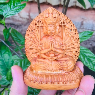 Phật Thiên thủ thiên nhãn để ô tô 2 mặt.