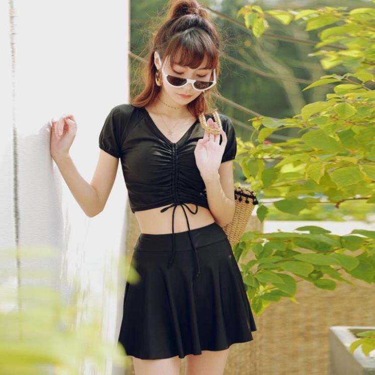 Bikini hai mảnh cộc tay kín đáo dáng váy tại Hà Nội mặc đi biển đi bơi