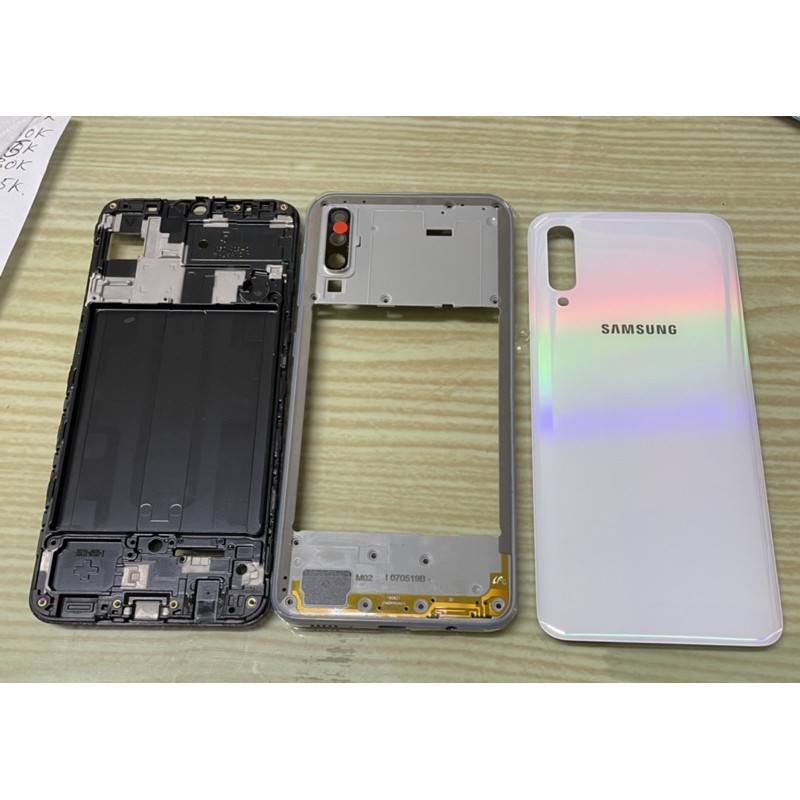 Vỏ bộ điện thoại samsung A50 zin new hãng | BigBuy360 - bigbuy360.vn