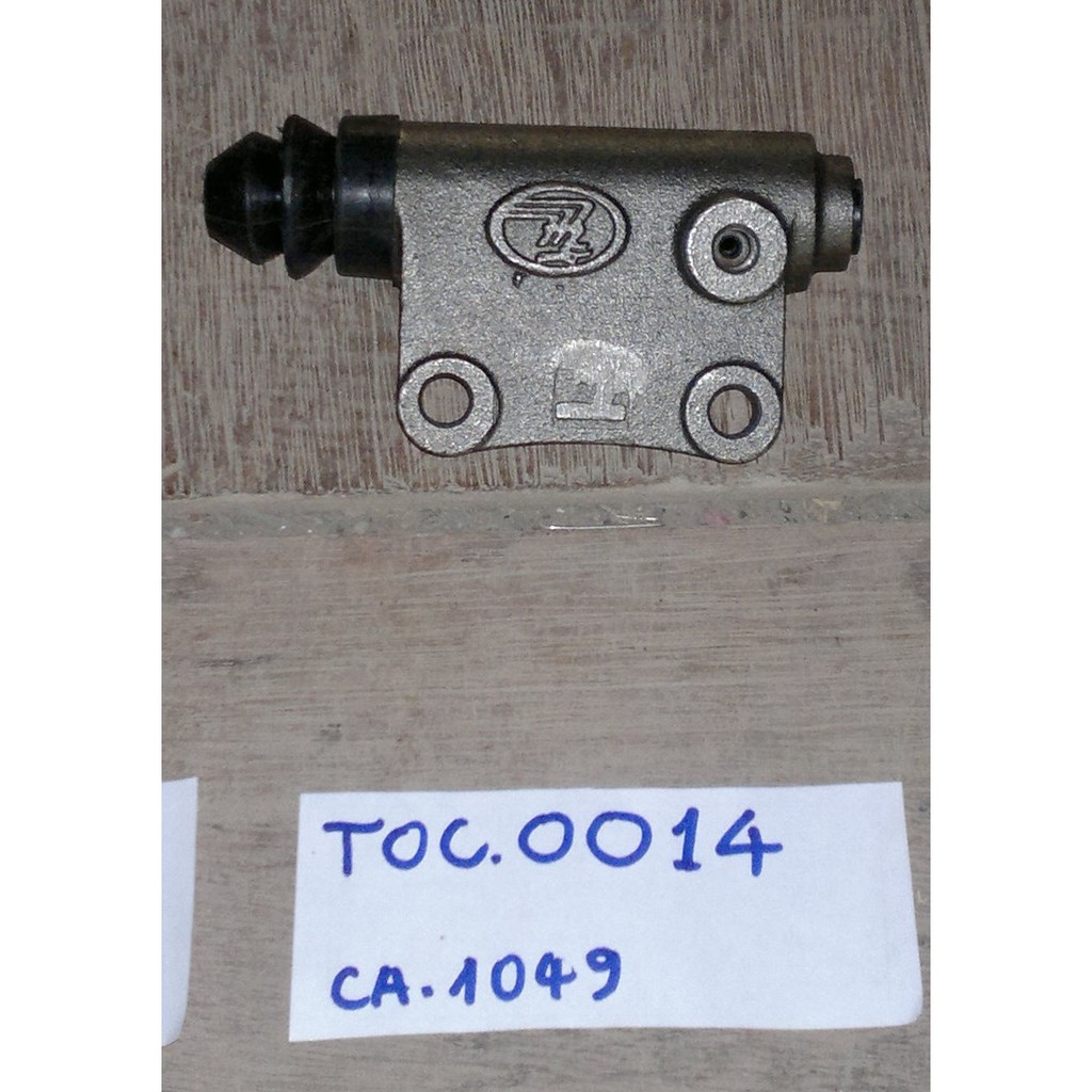 Tổng côn dưới  xe tải 4.5 tấn , Xi lanh F24mm, lỗ dầu M9, tâm lỗ bắt 52mm. Mã SP CA1049, Hàng Hangda