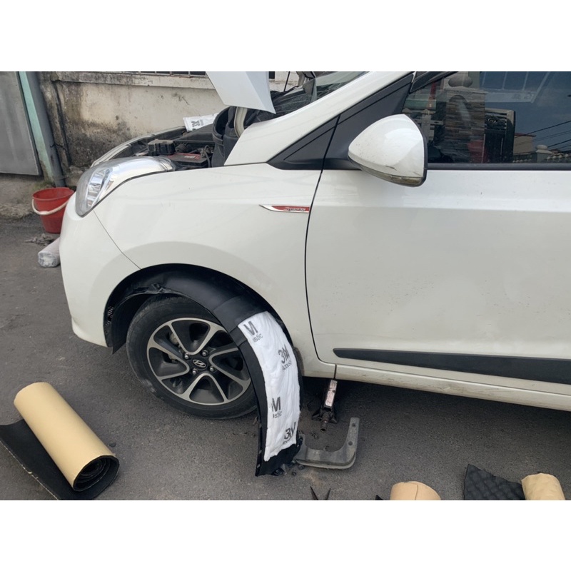 Tiêu âm giảm ồn, giảm tiếng rào rào hốc lốp dội vào trong xe