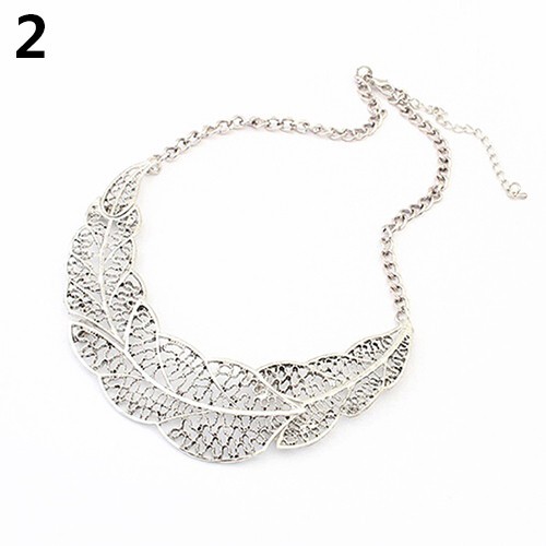 Dây chuyền kiểu dân tộc có mặt hình gân lá cá tính