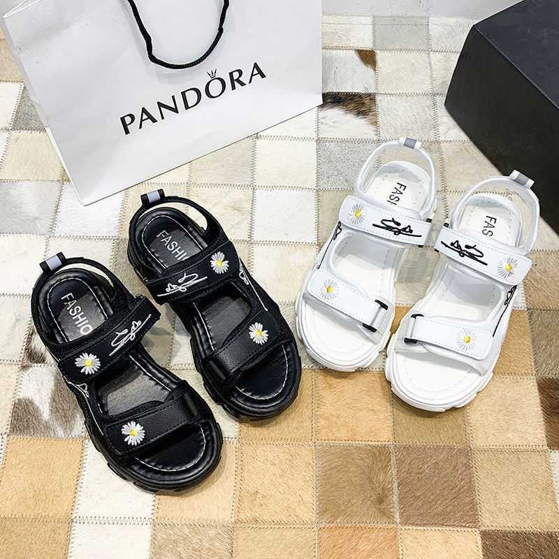 (2 MÀU) Sandal Nữ 2 Quai Ngang Cúc Trắng Kiểu dáng đơn giản