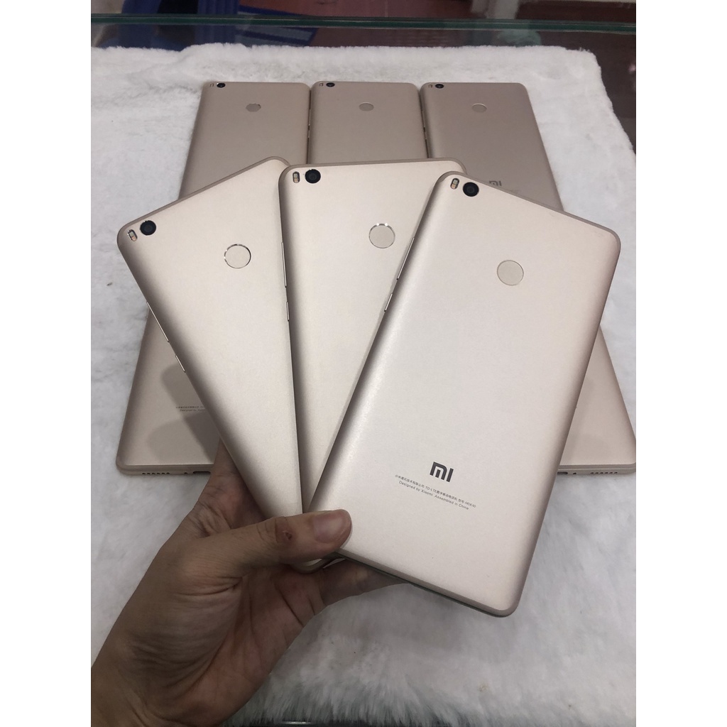 Điện thoại Xiaomi Mi Max 1. Cấu hình 3/32G, màn hình to 6.44" giành riêng cho game thủ, pin trâu 4850mAh,