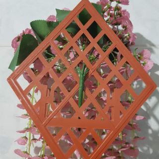 vĩ treo tường