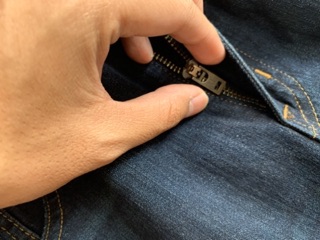 A m e r i c a n e a g l e jeans size 30 32 33 34