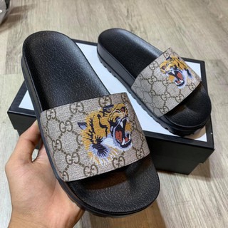Dép quai ngang GC in hoạ tiết con vật hot 2020