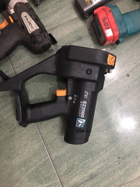 Tns. Máy pin nội địa nhật. Hàng chưa tét chưa vệ sinh. Bán cho thợ