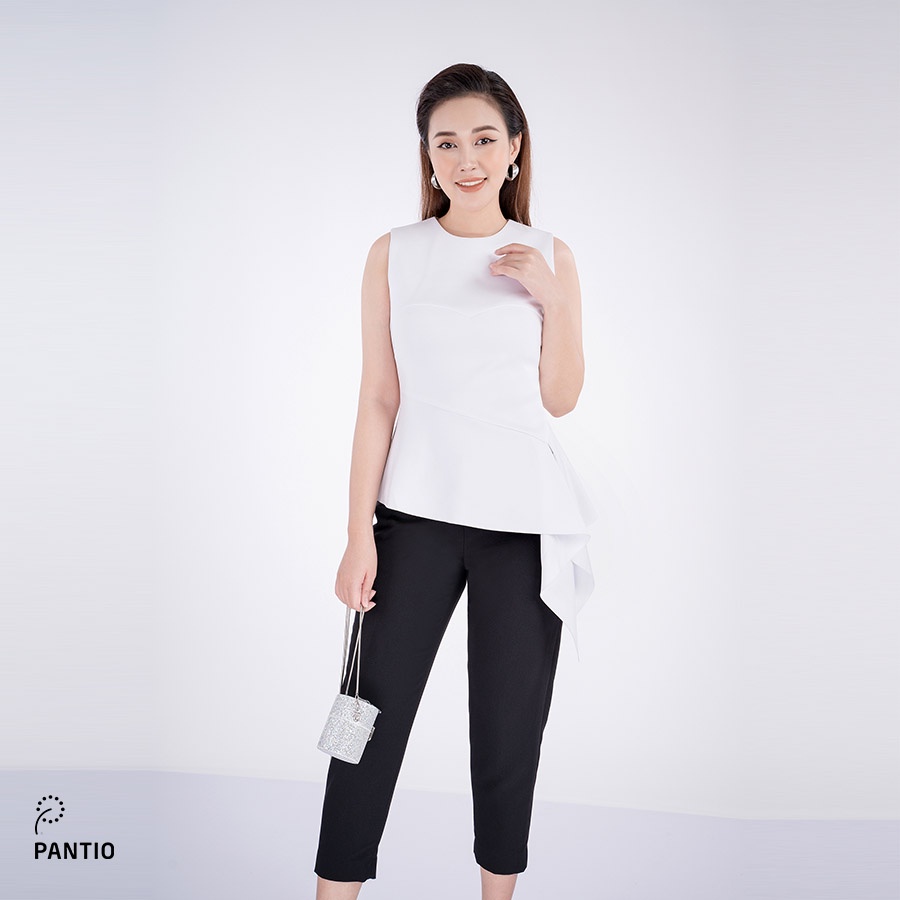 Áo thun kiểu nữ chất liệu thô mềm thiết kế tà chéo không tay FAK1977 - PANTIO