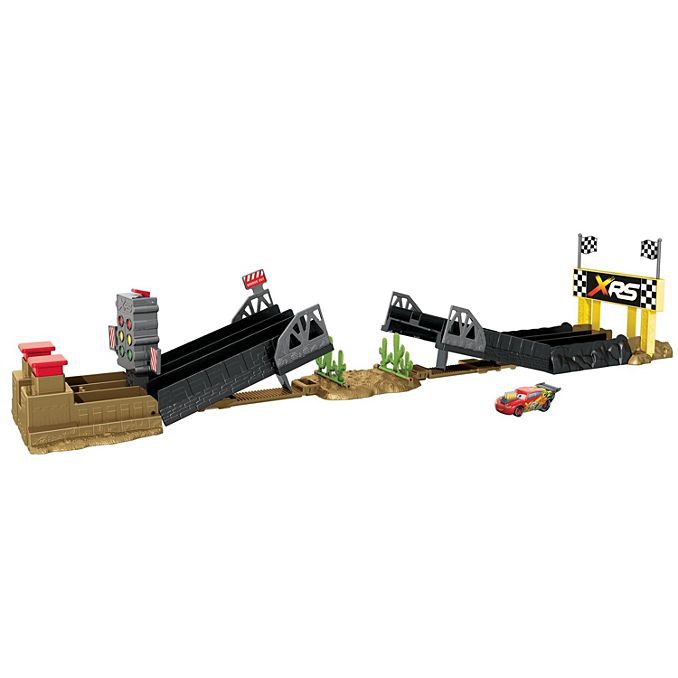 Bộ đường đua xe Disney Pixar Cars XRS Drag Racing Playset Lightning Mc Queen