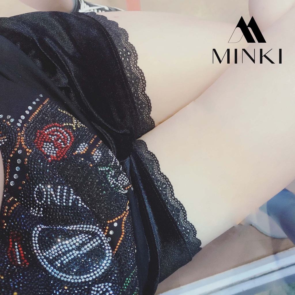 QUẦN SOOC ĐÙI NHUNG MỀM SANG CHẢNH - CHẤT LIỆU NHUNG PHA REN THU ĐÔNG 2021 - HÀNG LOẠI 1 CHẤT LƯƠNG CAO - MÀU ĐEN | BigBuy360 - bigbuy360.vn