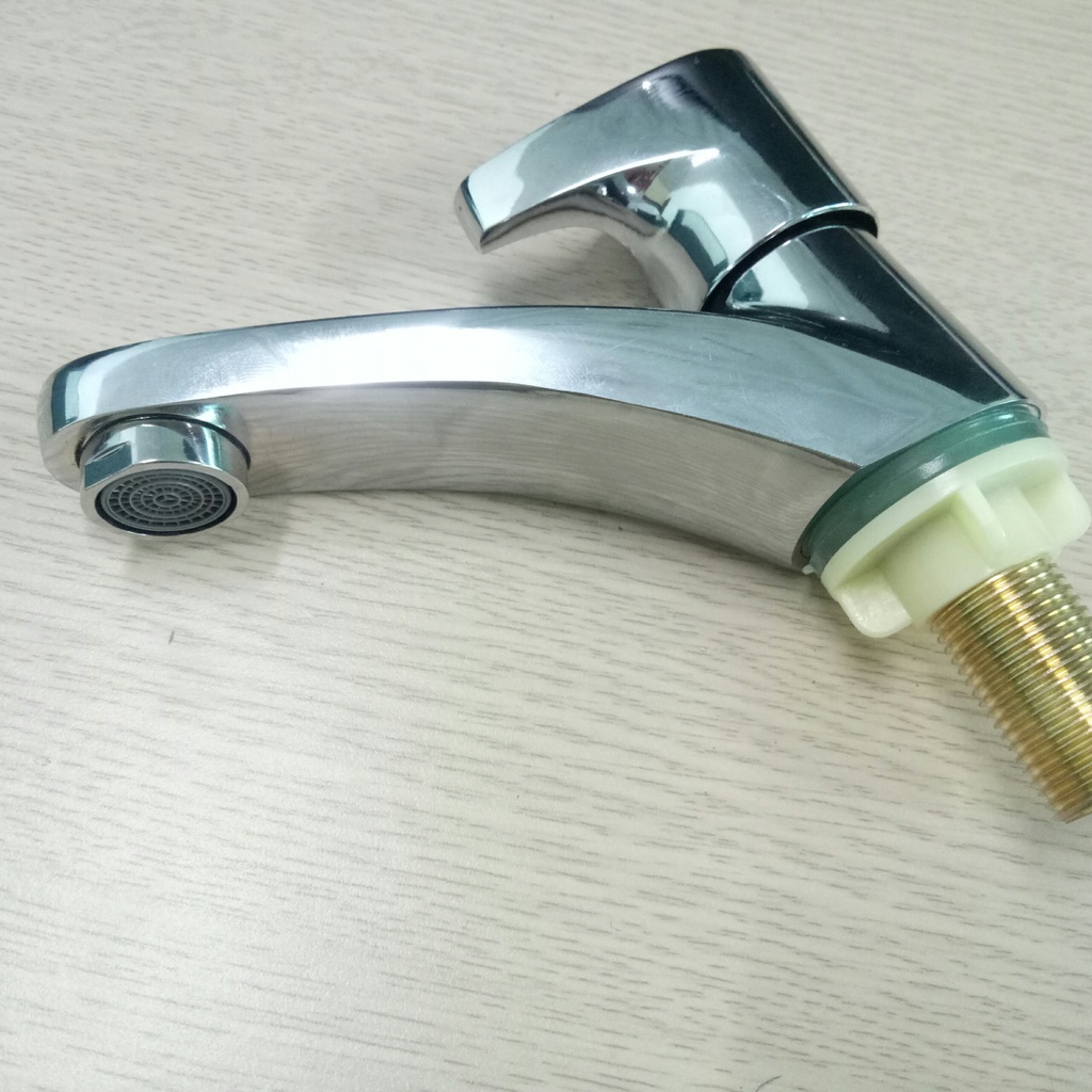 Vòi Lavabo inox mạ sáng bóng sử dụng 1 đường nước lạnh cho bồn rửa mặt (kèm 1 dây cấp nước 2 đầu ốc) - QM.VR062B2