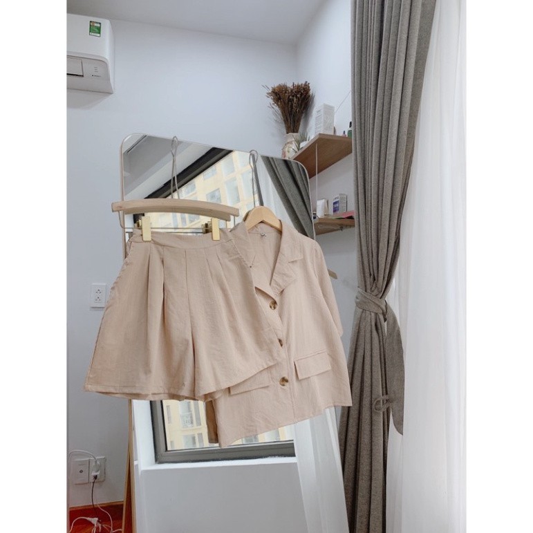 [ Qùa Tặng Dây Buộc Tóc Bạn Nhé] Set áo cộc tay cổ vest quần đùi đũi cúc gỗ , set quần áo mùa hè mới 2 màu đen,  be | BigBuy360 - bigbuy360.vn