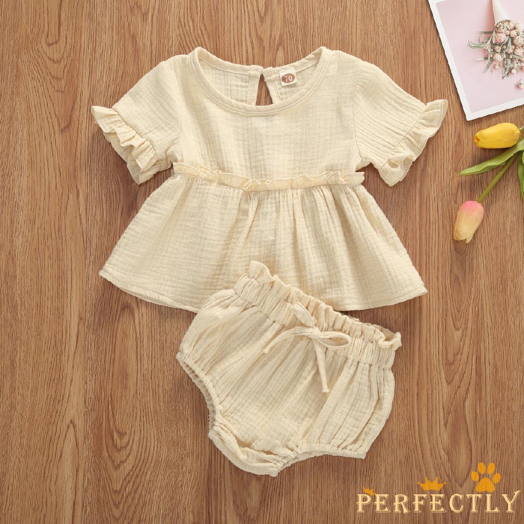 Set áo tay ngắn cổ tròn kèm quần ngắn thời trang cho bé gái