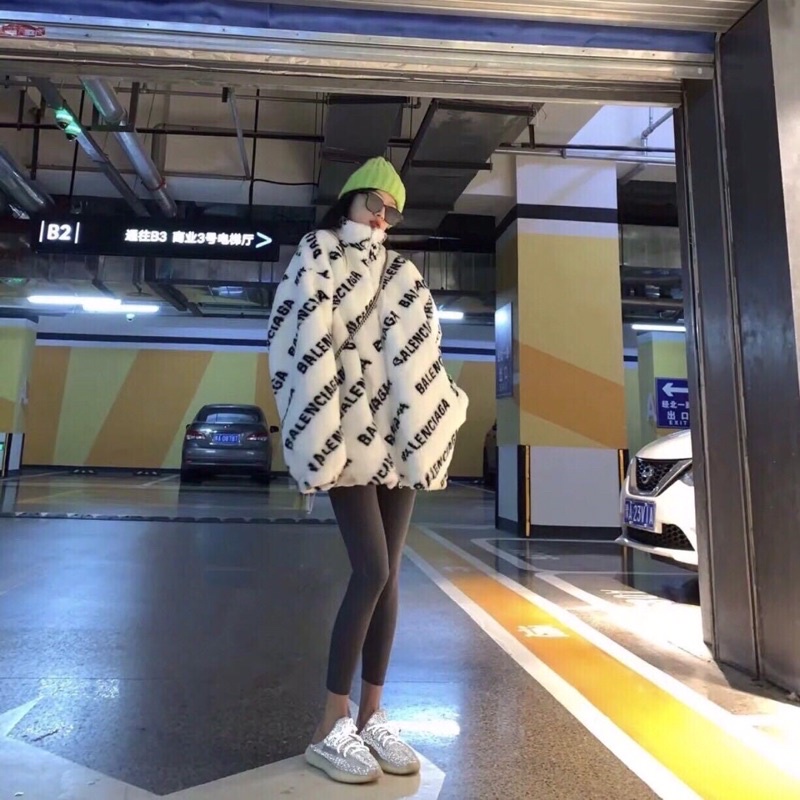 Áo lông balenciaga