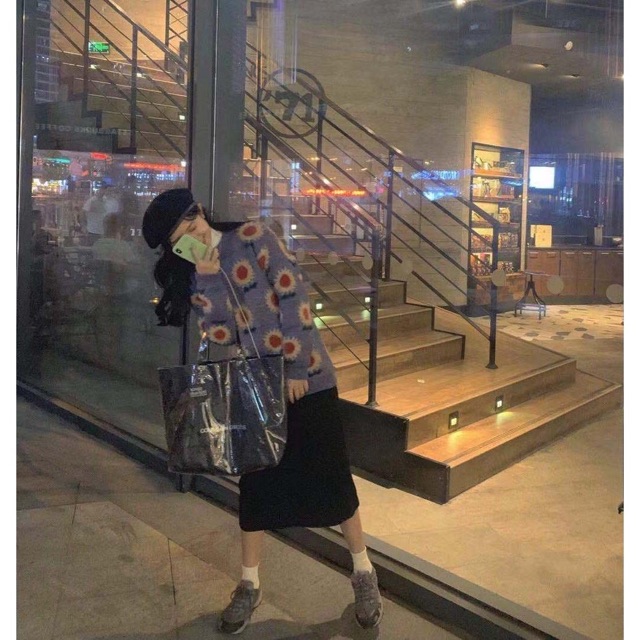 Áo len hoa hướng dương