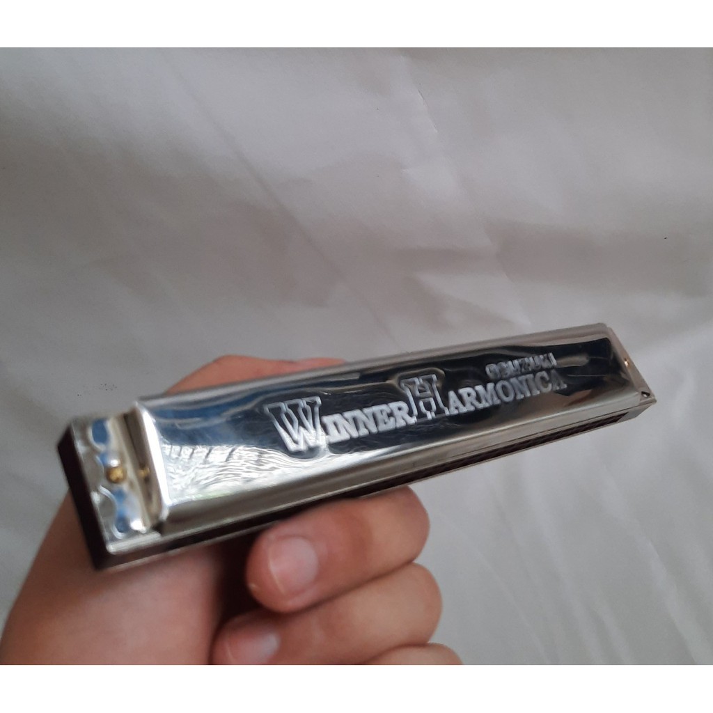 Kèn Harmonica Suzuki Winner W-24, Kèn Suzuki Winner 24 lỗ,Kèn Harmonica Tremolo Suzuki Winner 24 key C