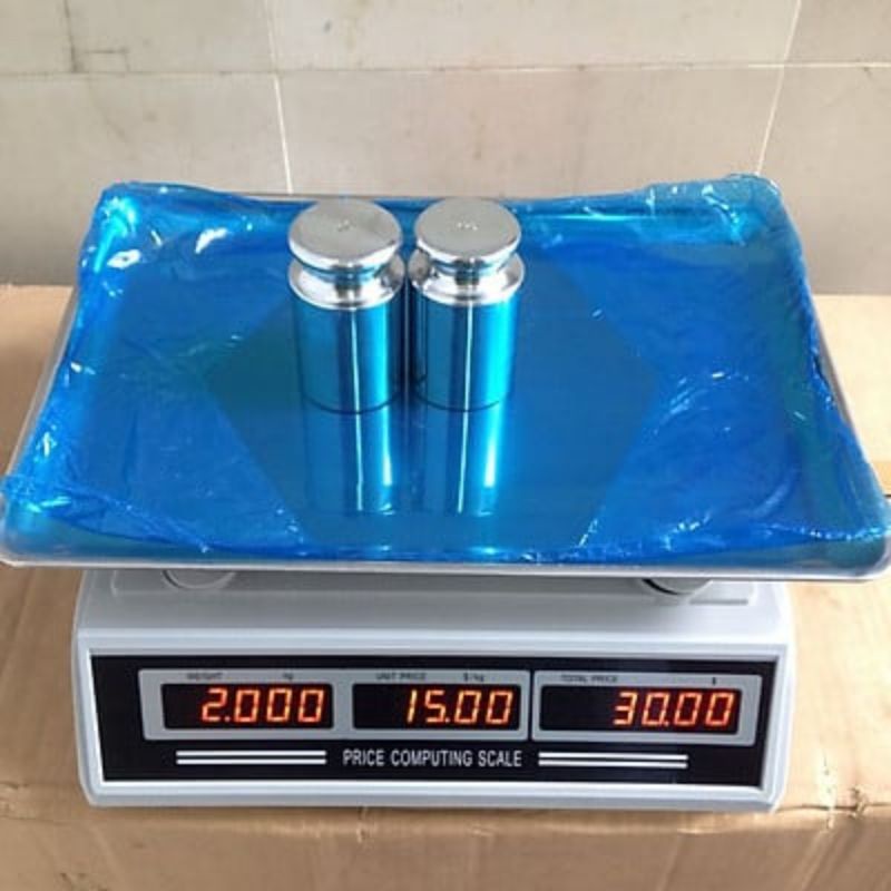 Cân điện tử tính tiền 30kg  UPA-Q UTE . Tự động tính tiền sản phẩm! Mân cân nhựa , bình ắc qui riêng theo cân.