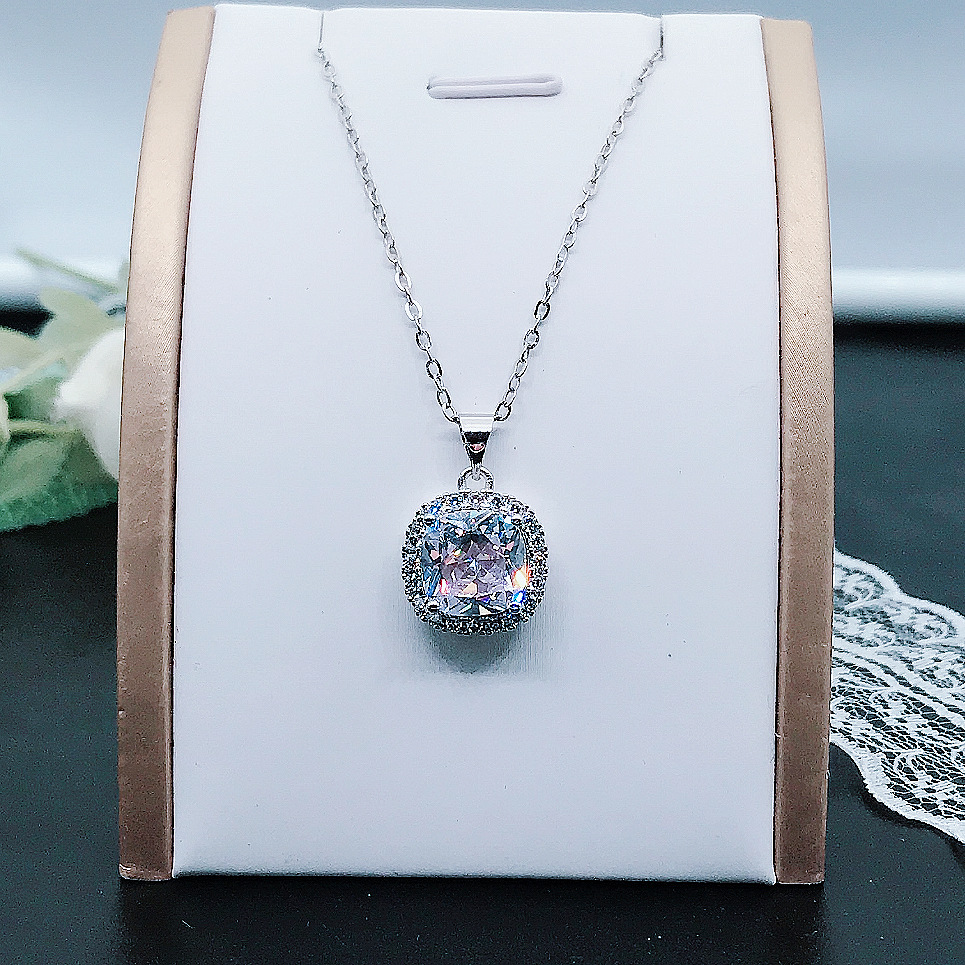 Túi Xách vòng cổ Phối Mặt Đá Hình Vuông Phong Cách Mỹ Cổ Điển 1 Màu