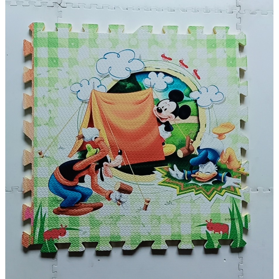 Thảm xốp hình ghép bộ sưu tập tranh chú chuột mickey KT 60x60x1cm 1bộ có 4tấm giá 90000₫