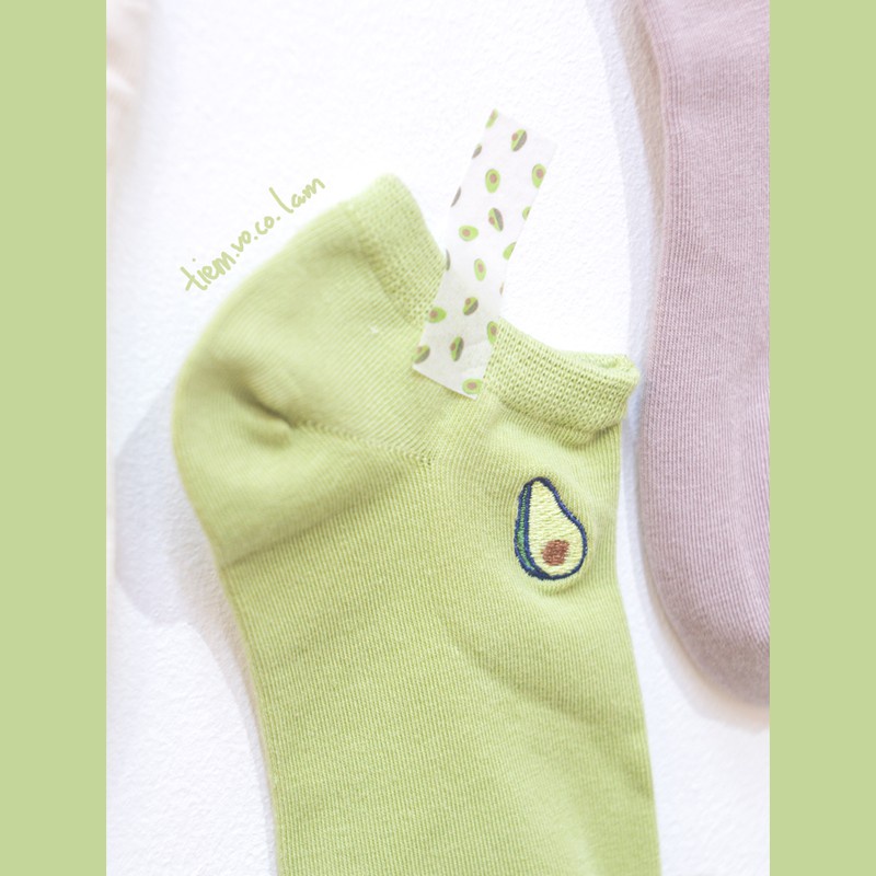 Tất vớ cổ ngắn thêu hình trái bơ xinh