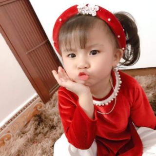 Áo dài nhung cho bé gái