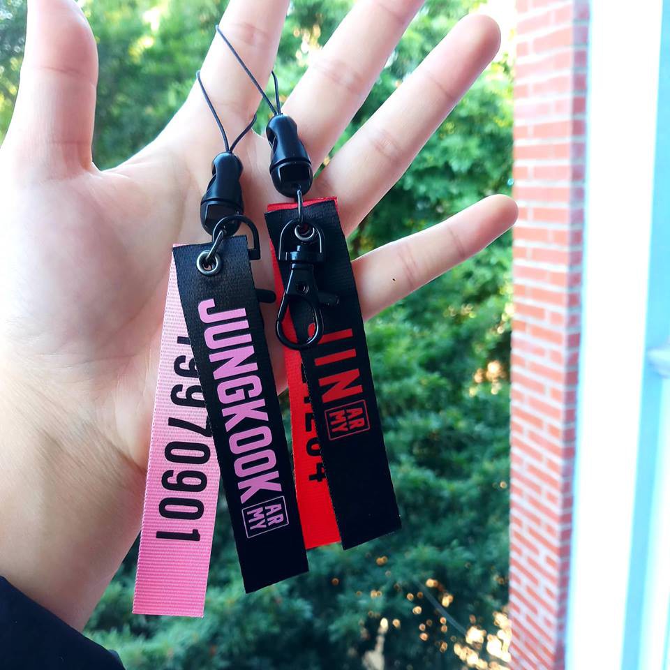 Nametag strap BTS đôi