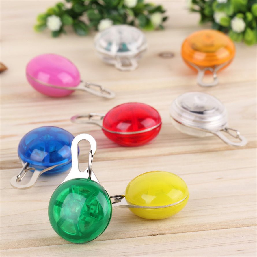 Mặt Dây Chuyền Hình Chú Chó Có Đèn Led Phát Sáng