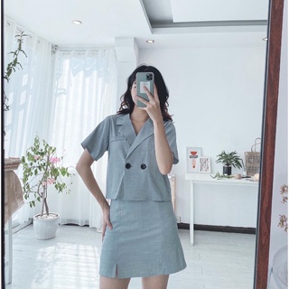 chân váy xanh ( hết áo)
