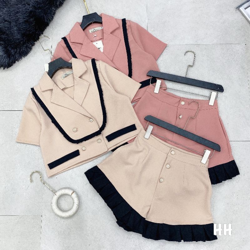 Sét Vest Viền Bèo Kèm Quần Short