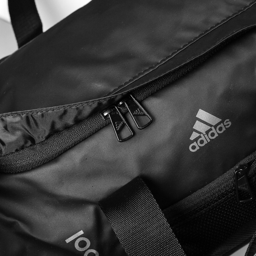 Túi thể thao Adidas Climacool - Chất liệu Polyester CHỐNG NƯỚC 100%