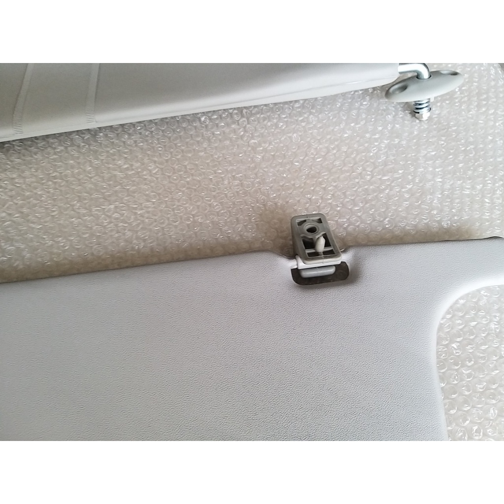 Kẹp Tấm che nắng Suzuki Wagon R+ 2001-2007 Tấm chắn nắng Giá 1 cái