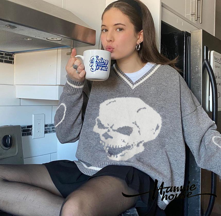 Áo Sweater Nữ Tay Dài Dáng Rộng Cổ Chữ V In Hình Đầu Lâu Thời Trang