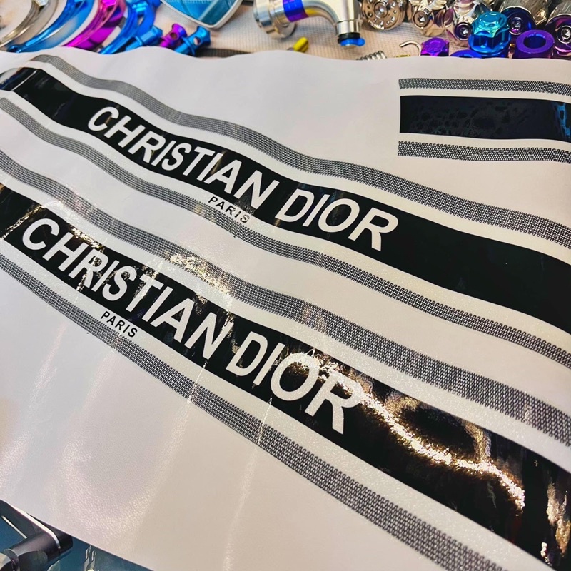 Tem Bộ Scoopy Phiên Bản Dior in camay ánh kim cực đẹp ✌