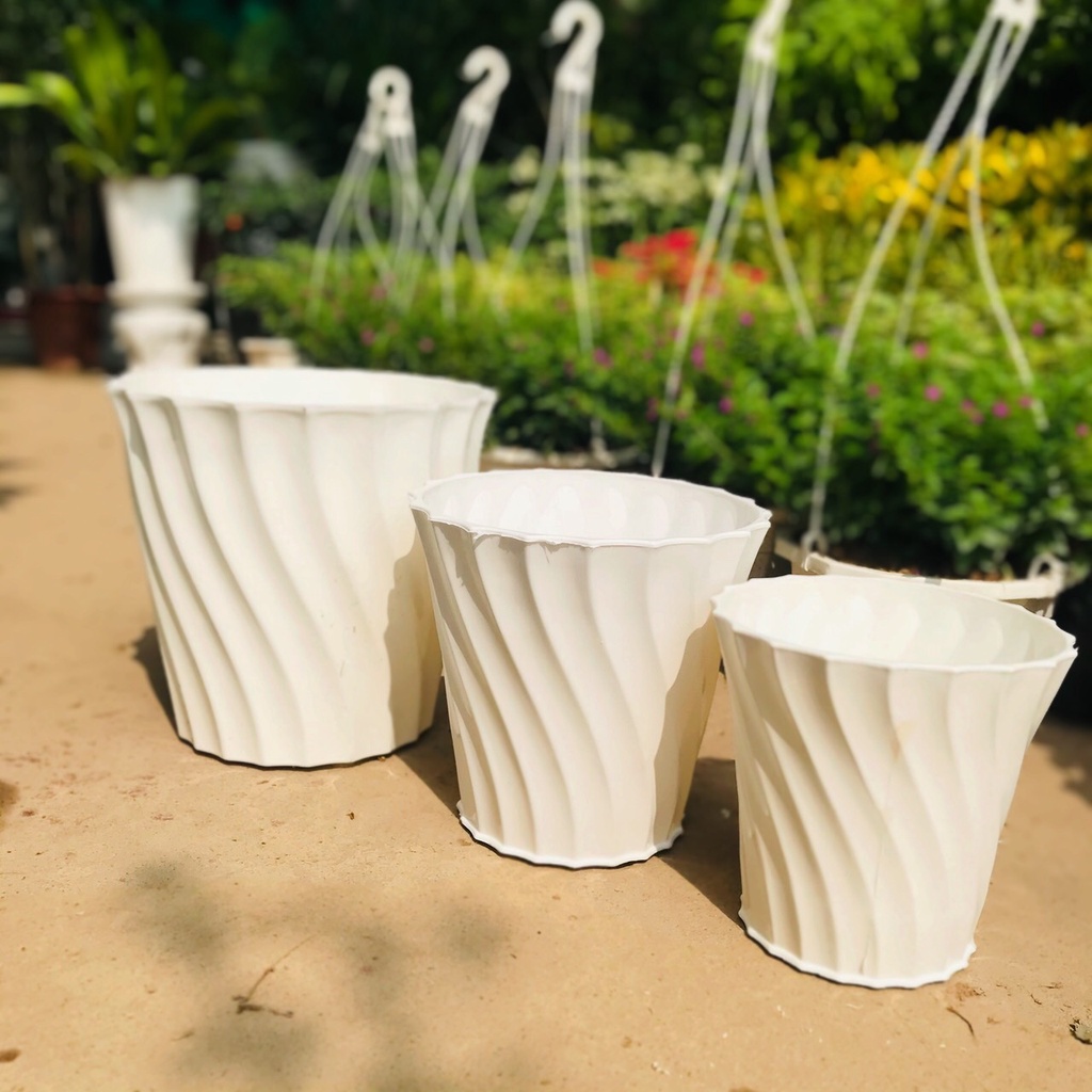 Chậu trồng cây, chậu nhựa trồng cây khía xoắn màu trắng 3 kích thước