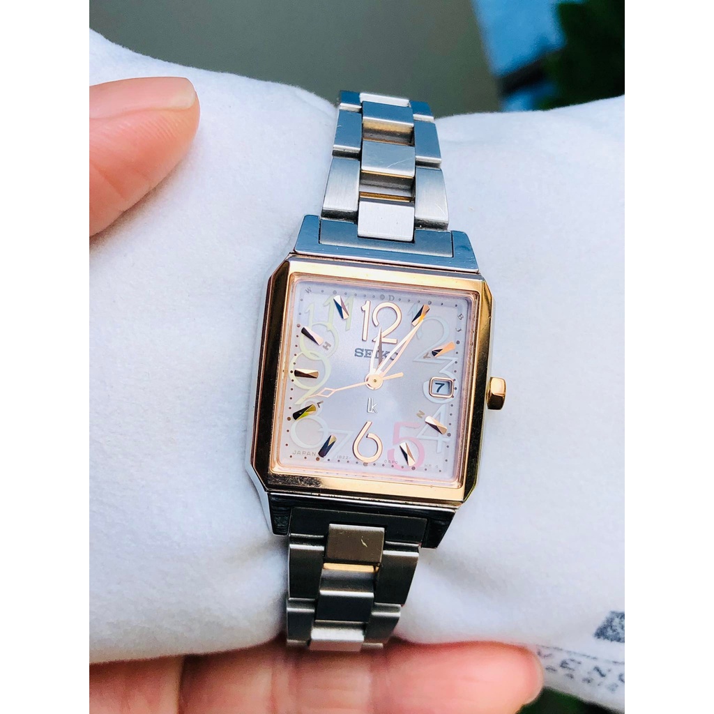 Đồng hồ nữ hiệu Seiko, dây thép không gỉ, hàng đã qua sử dụng