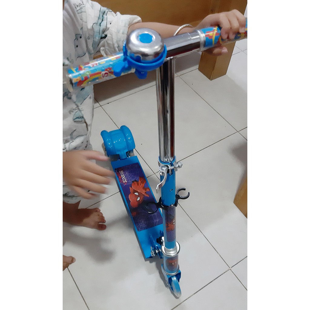 Xe scooter 3 bánh phát sáng khung sắt - Cho bé 2-6 tuổi