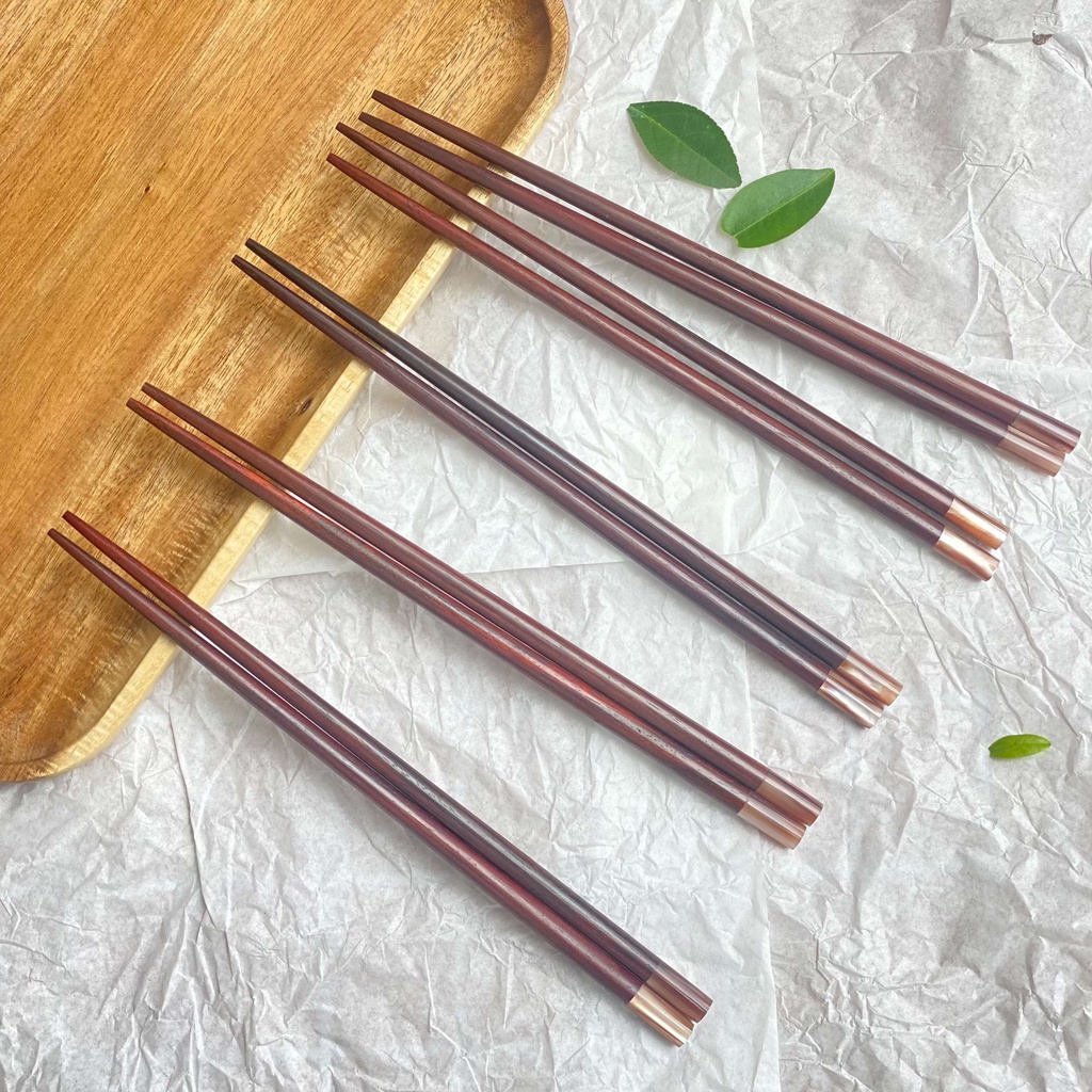 Đũa gỗ Trắc đỏ tròn 23cm - Đầu gắn trai hồng  - Đũa gỗ tự nhiên cao cấp , Bộ 5 gác đũa đẹp