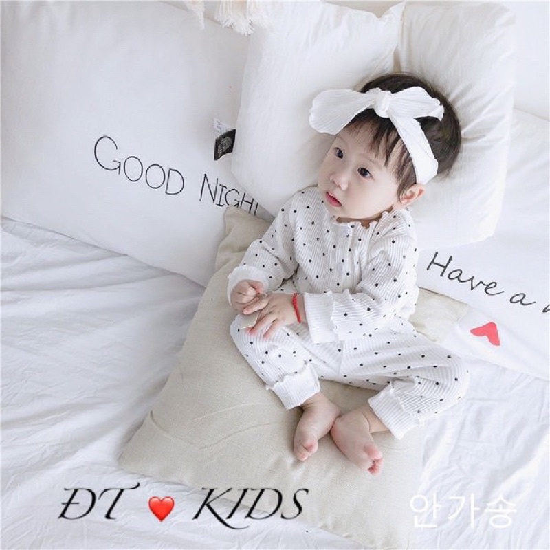 Set 2 bộ len tăm cho bé